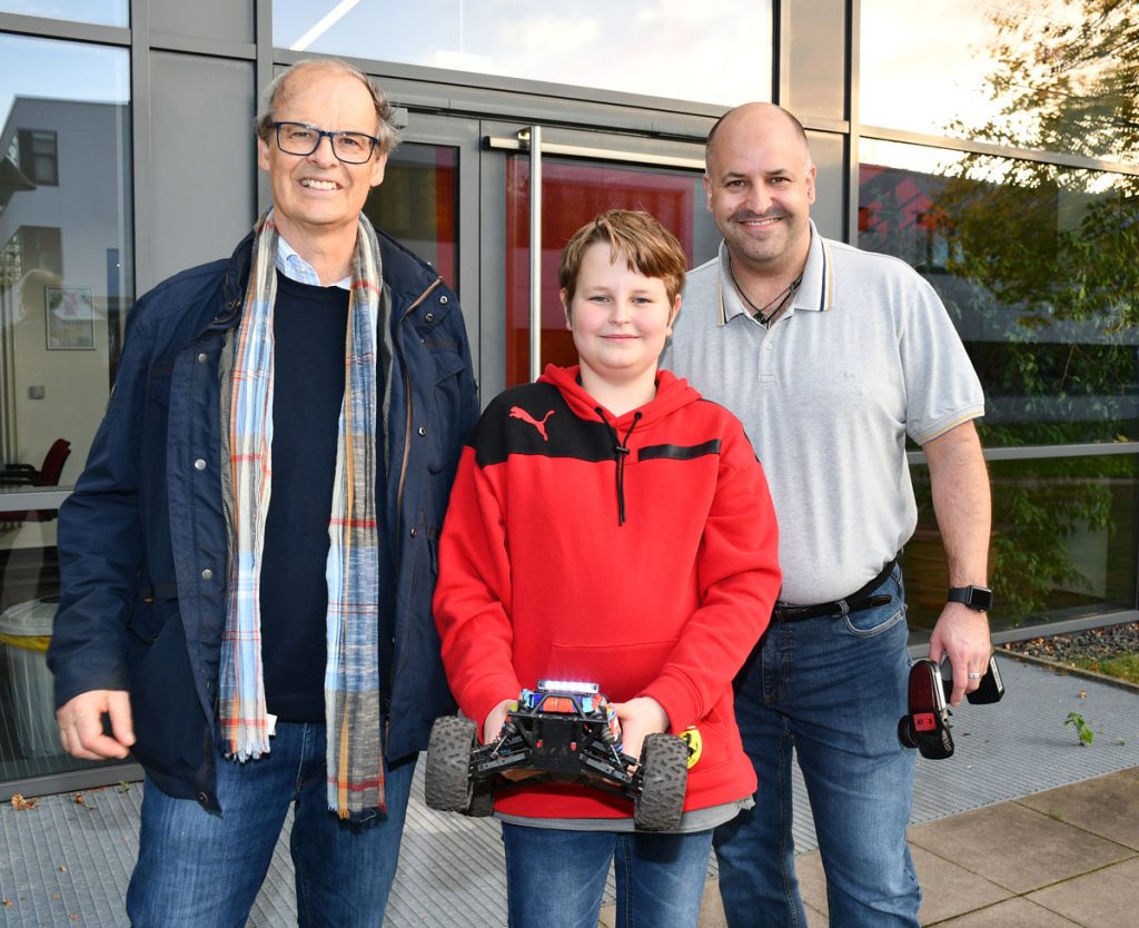 Ihr Herz schlägt für „Jugend entdeckt Technik“ (v.l.): Uwe Groth, Lasse Andres und Sven Andres.