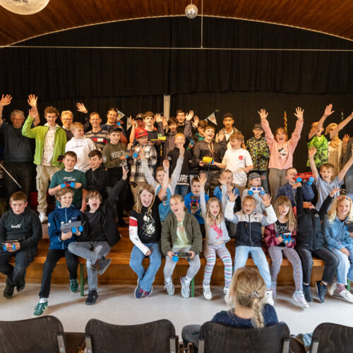 Ein Gruppenbild der Teilnehmer des SolarCup 2024